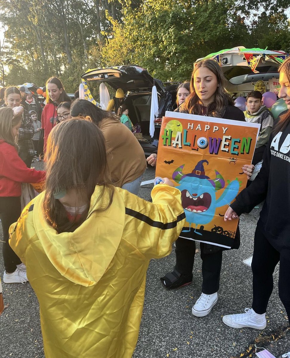 Mrs. Stavrou (Kostopoulos) tweet media