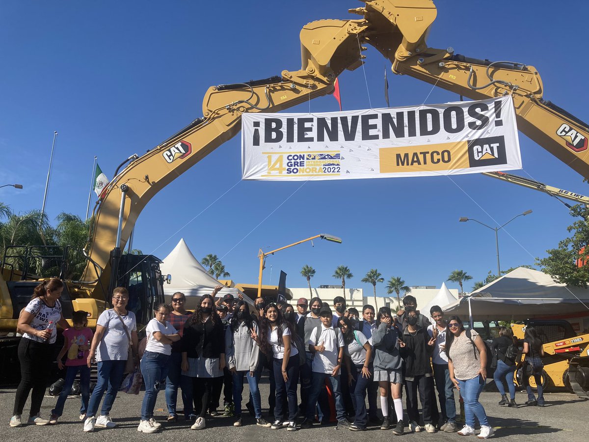 HeliostarMexico's tweet photo. Nos emociona mucho que parte de nuestra comunidad minera #LaColorada asista al #14CongresoInternacionalMinero Sonora y conozca a la gran familia minera de la que todos y todas somos parte
Recibir a las y los estudiantes nos permite mostrar lo enorme que es nuestra cadena de valor https://t.co/iGIwJlGHzH