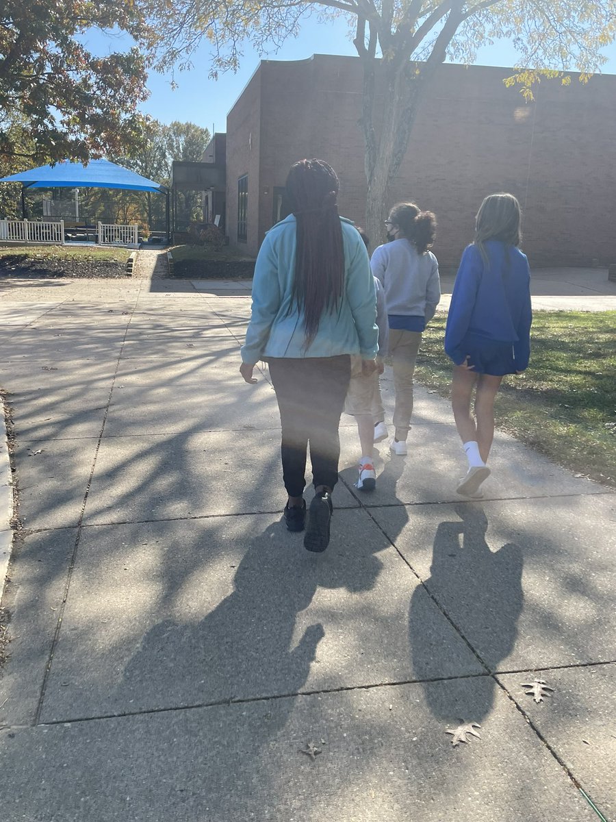 Mrs. Medina tweet media