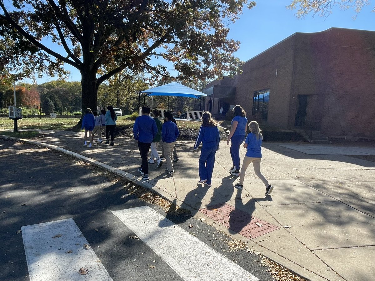 Mrs. Medina tweet media