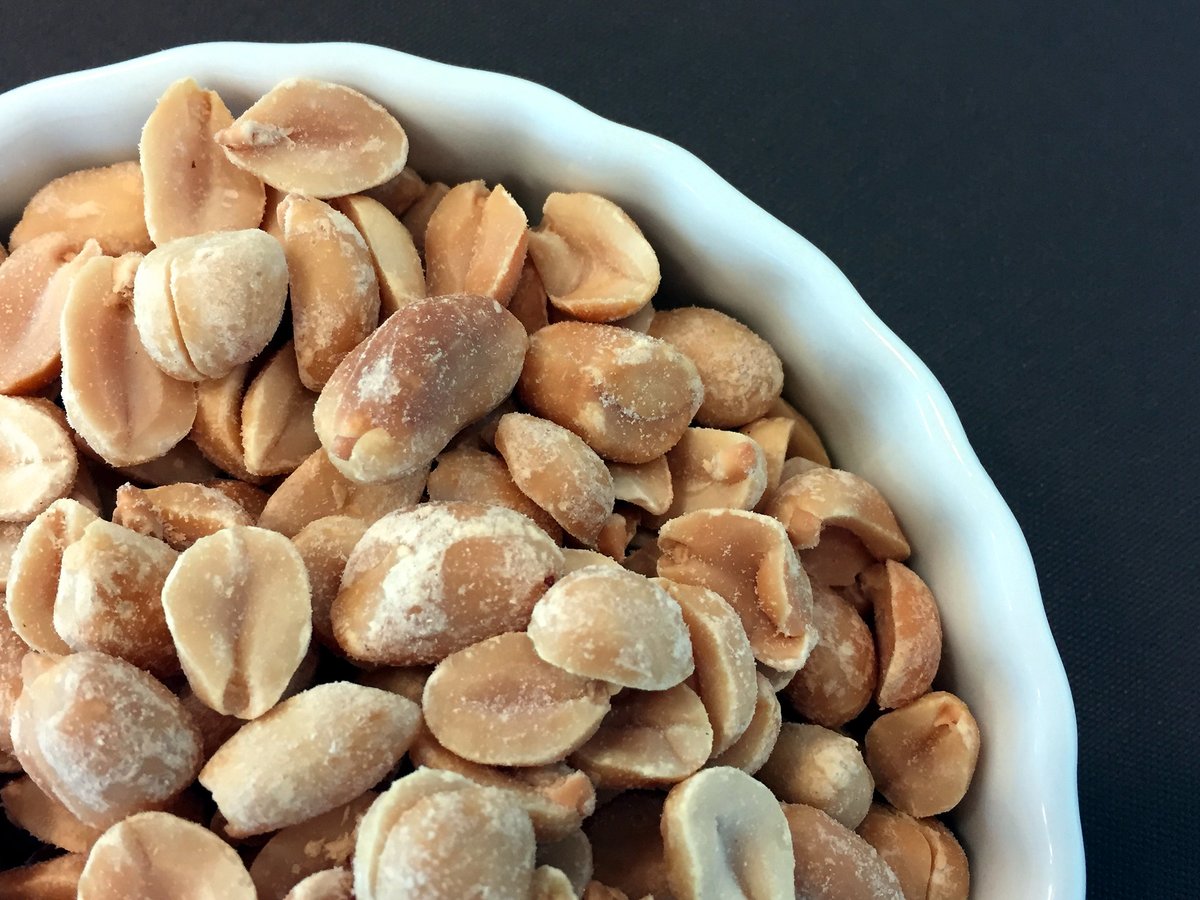 #DYK that early introduction of peanut into an infant’s diet can prevent the development of peanut allergy? This National Nut Day, make sure you are up to date on the guidelines for prevention of peanut allergy in the U.S. Learn more: bit.ly/3RYJONm #foodallergy