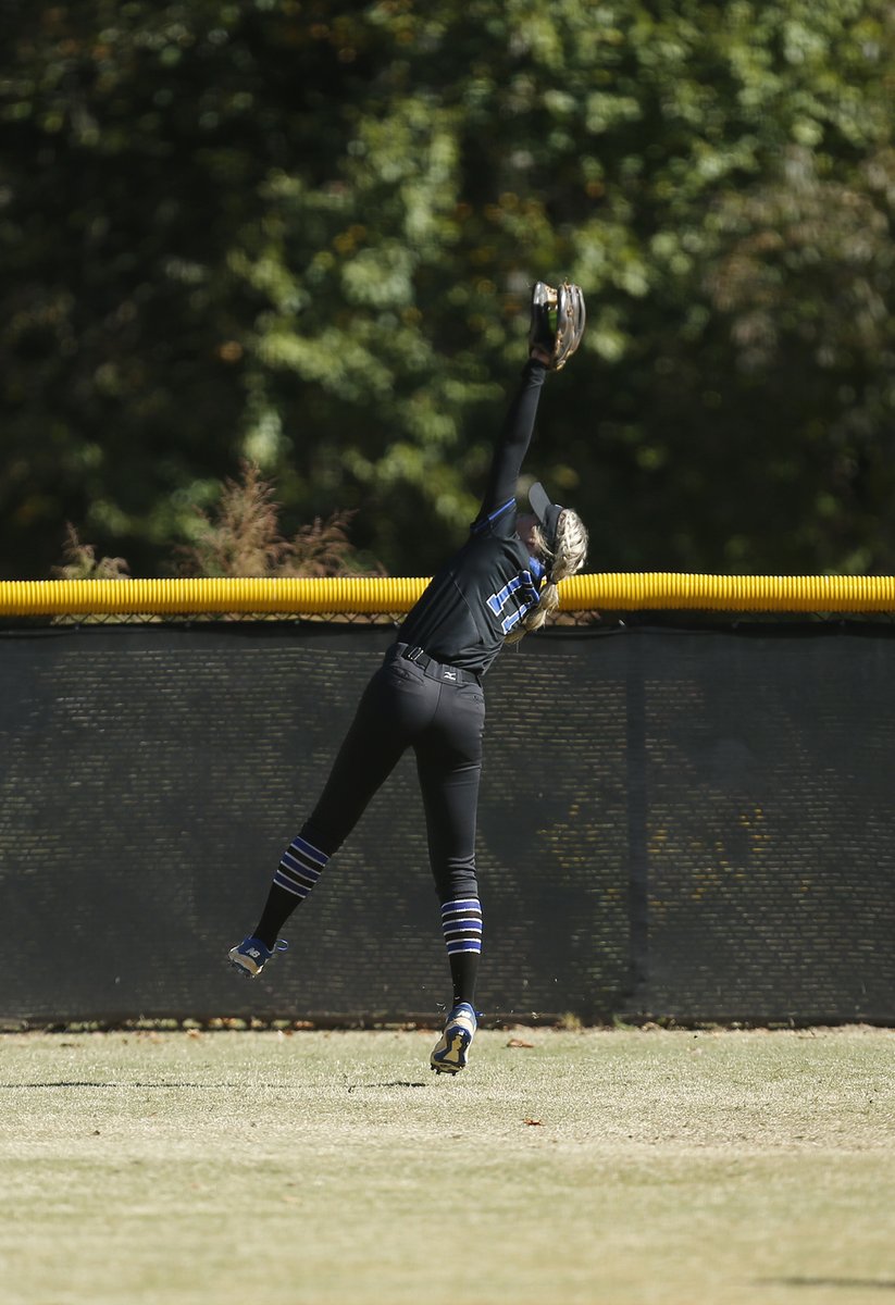 Lily McGregor Photo tweet media