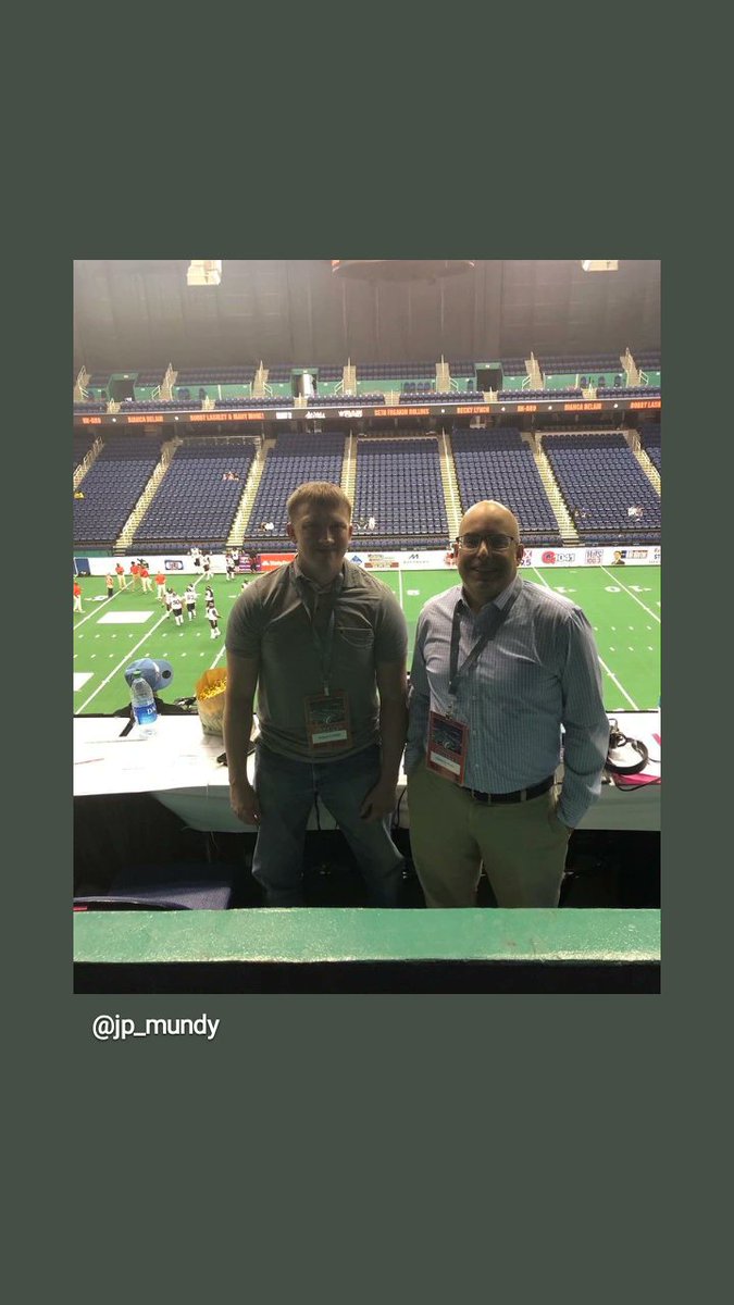 TobaccoRadio's tweet photo. TgiFriday on @TobaccoRadio 

330p - UNC Superfan Show
4p - @TheScoreTRSR 
5p - Outta Pocket 
6p - Franchise Players 
7p - HS Football
@wtob980: @Tabor_City vs @RaidersFB 
WCOG/@TRSREastForsyth/@TRSR_Glenn : @EFHS_Football vs @GlennFootball14 

https://t.co/axTBLgSKnf https://t.co/rgW6ybIK4L