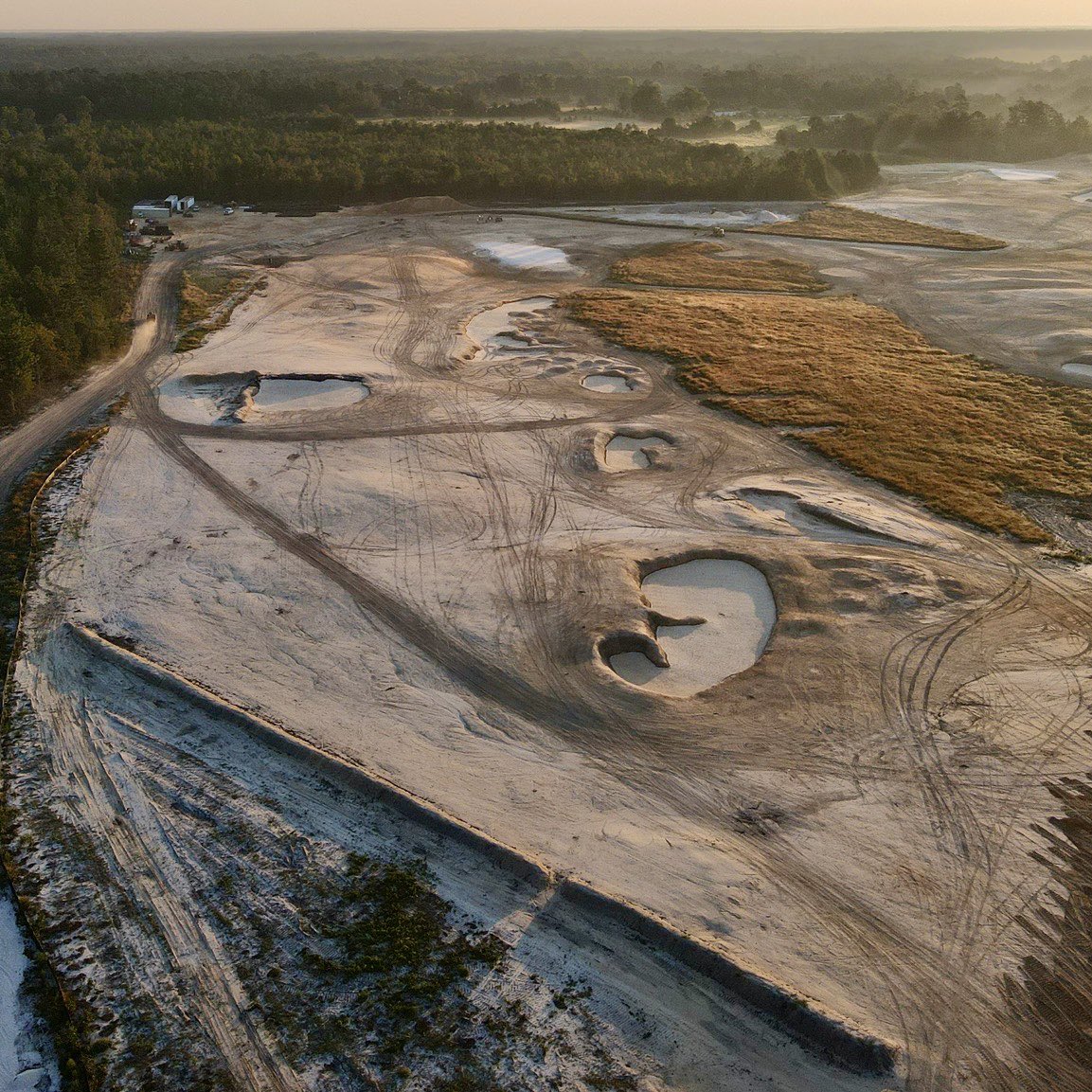 Dundee_Golf's tweet image. A few more shots of @Old_Barnwell courtesy of @PurvisMorgan. In order: no. 1 prepped for sod, no. 2 green, looking towards no. 5 from no. 3, no. 17.