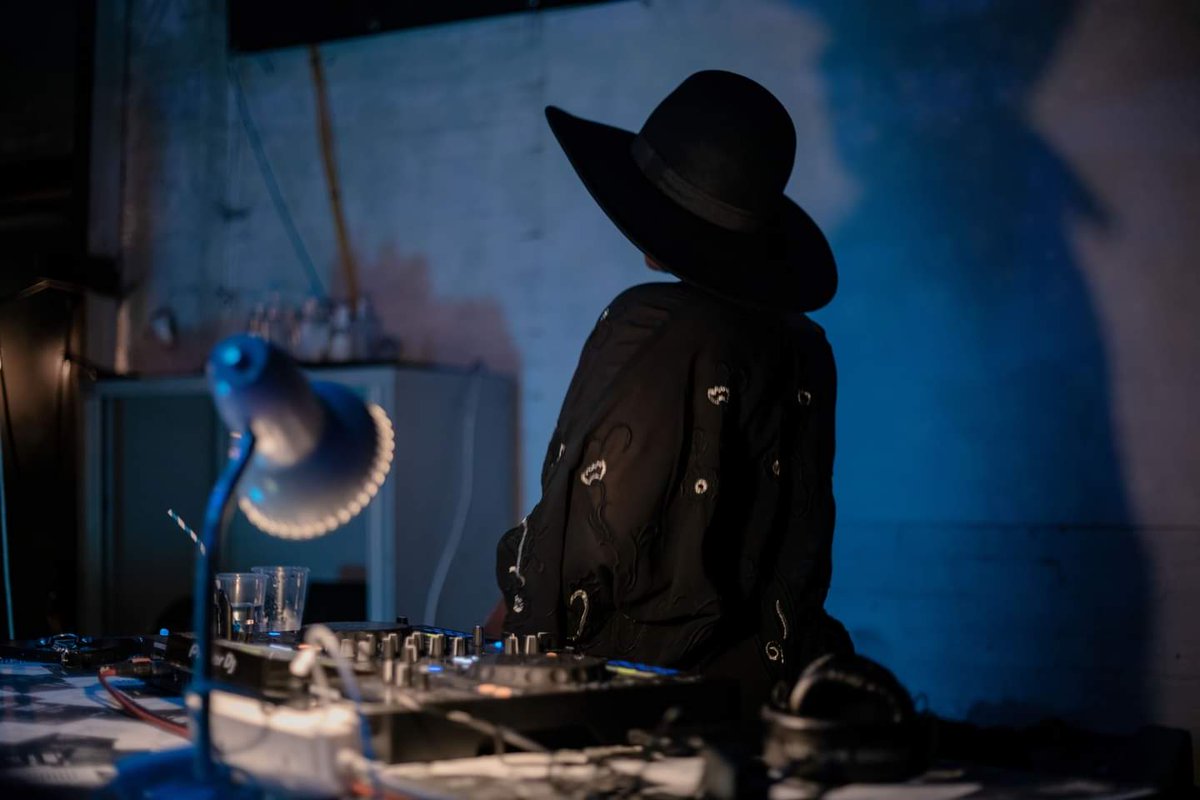 This photo of me makes me so happy 💜

Pic by Oana Clarke-Wills