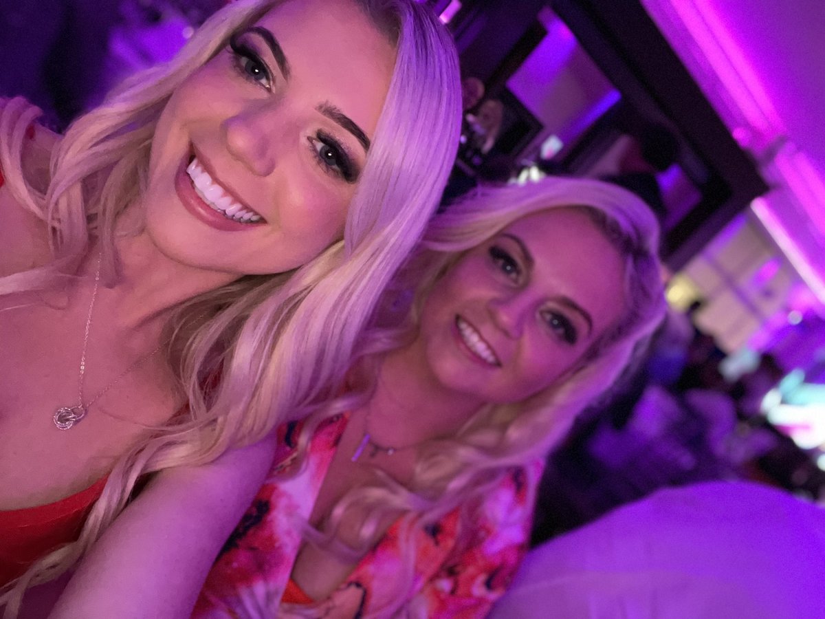 Rare night out with the hubs and the bestie for the #corkdigital22