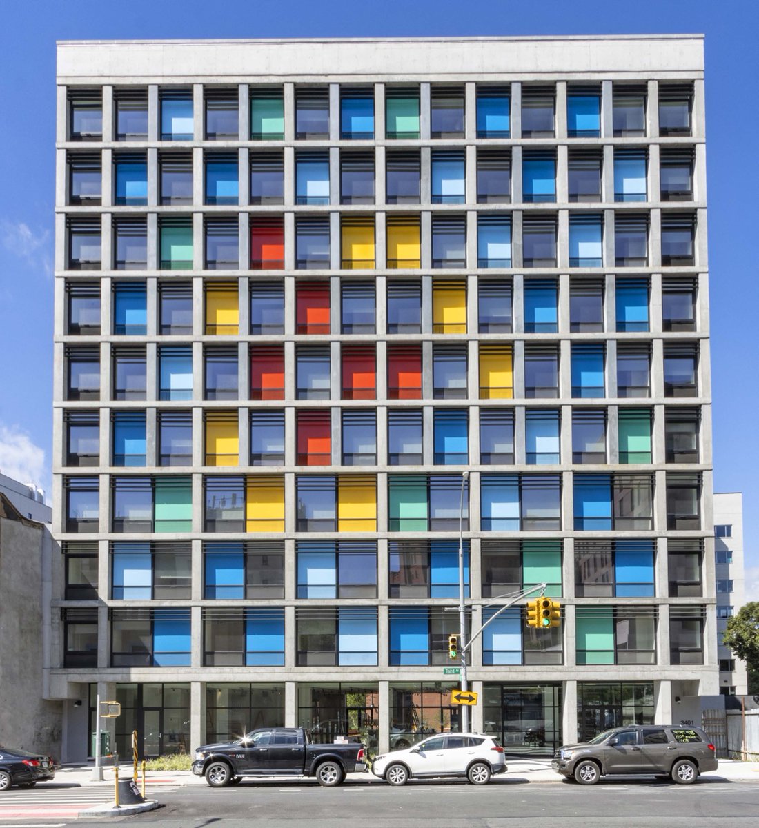 The El Borinquen Residence — a $62 million affordable housing development in the Bronx — is now complete!
 
We're increasing the supply of high-quality, inclusive housing so that more New Yorkers can have an affordable place to call home.