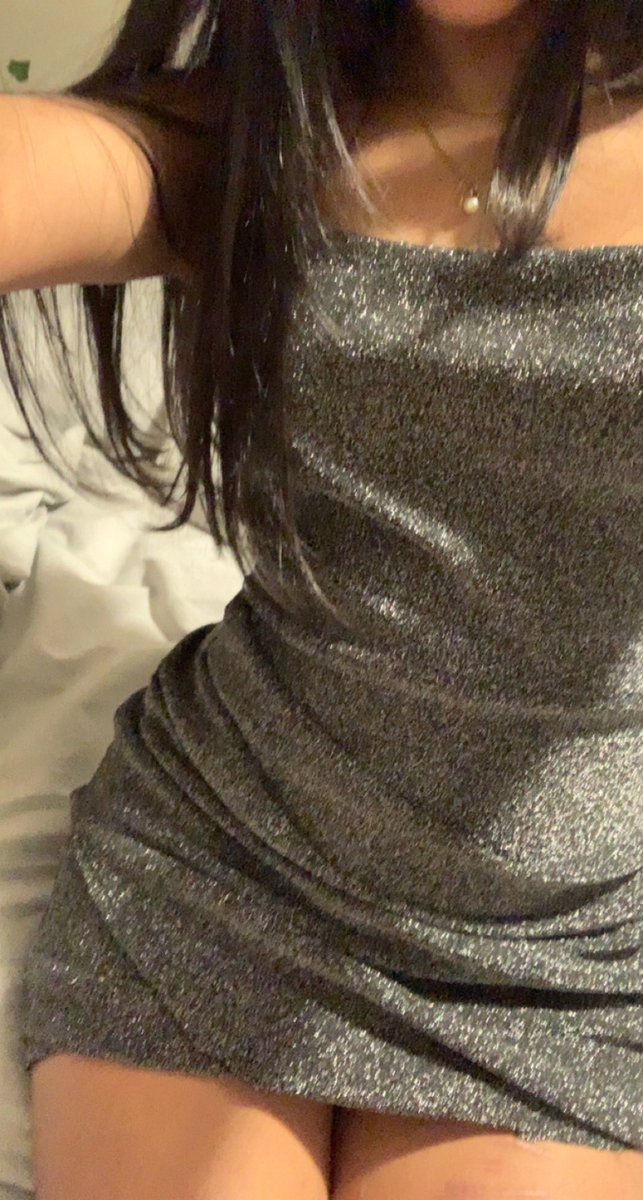 honeytff's tweet photo. Hoco dress ⁉️ https://t.co/FTYQtAJnI8