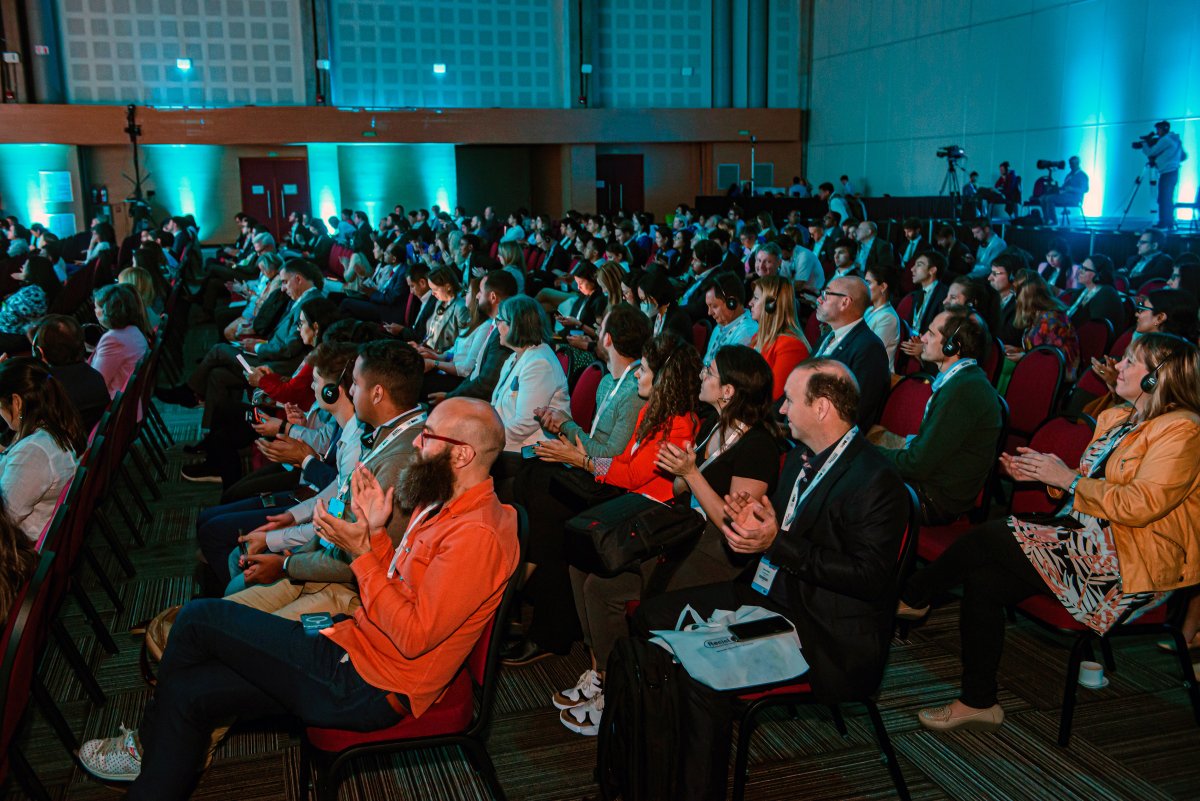 IFC_LAC's tweet photo. How can #cities 🏙️ attract investment for a green and just recovery?

During the #C40Summit, IFC's Ignacio de Calonje shared insights on the next frontier of #GreenFinance &amp; some of the world-leading business models that unlock investment in cities' sustainable infrastructure. https://t.co/P4QOwsXcu6