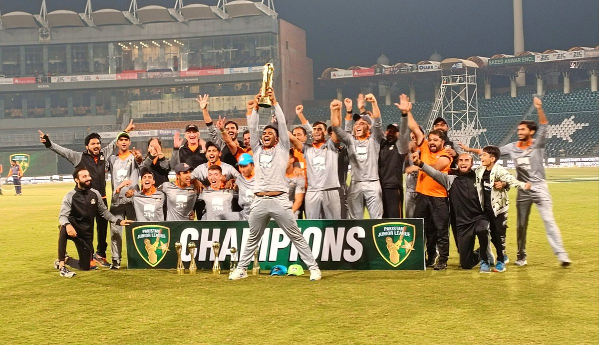 GiantsPJL's tweet photo. CHAMPIONS OF Pakistan Junior League 👑🏆

Congratulations @bahawalpuroyals on the amazing tournament. Well played @gwadar_sharks. 👏

#PJL | #Next11 https://t.co/sY81dmPTpv