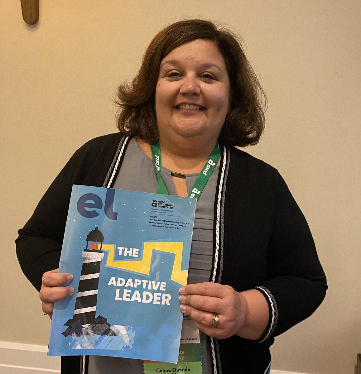 Excited to bump into EL contributor <a href="/ArundelHS_aacps/">Arundel High School</a> Principal Gina Davenport at the #ASCDLeadershipSummit! Check out Gina’s article in the March 2022 issue of <a href="/ELmagazine/">EL Magazine</a> on “Adaptive Leadership for School Equity.” ascd.org/el/articles/ad…