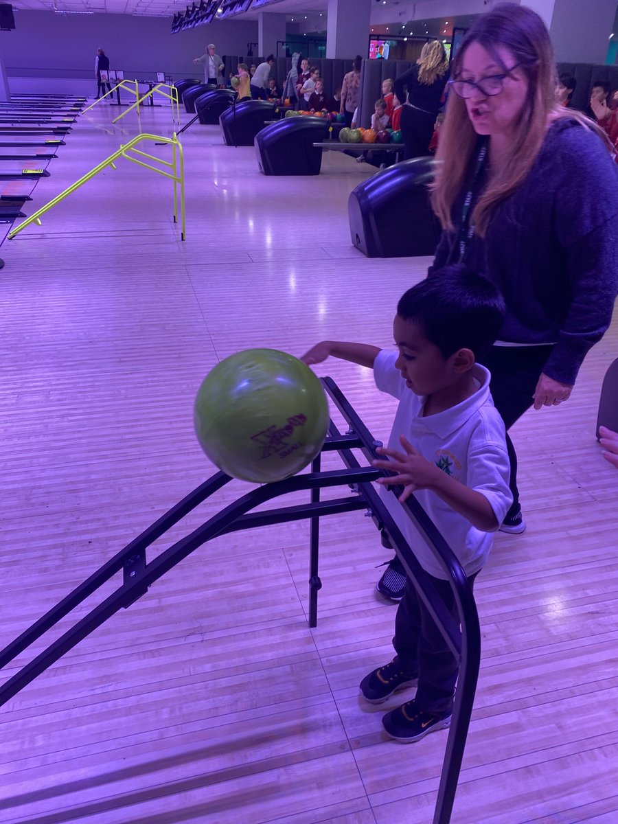 IC_Treetops's tweet photo. Such good fun, Bowling ⁦@Panathlon⁩ ⁦@IvyChimneys⁩ https://t.co/Hs6VWxodRV