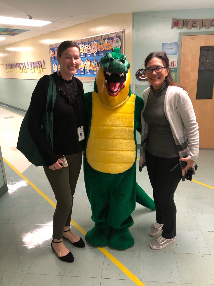HowellTwpGrnvl's tweet photo. Happy 19th to Rocky. He visited all classrooms handing out b-day gifts. We’ll see you real soon, Rocky! #HTPSBetheLight 🐊🎂🥳😀 https://t.co/LuMH0ZCjMS