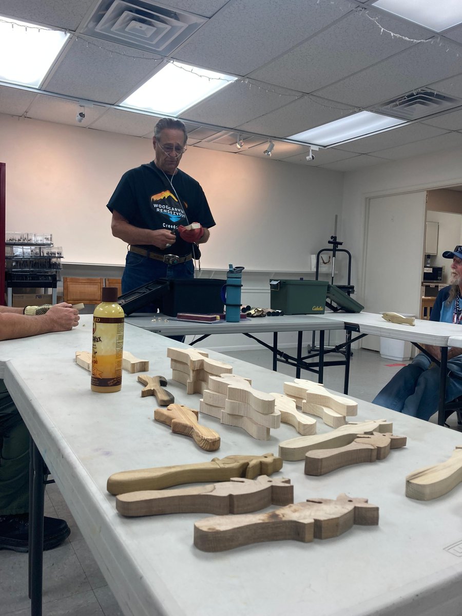 usvetsprescott's tweet photo. Had a fun woodworking art class @MountainArtistGuild in Prescott through their Veteran Art program. Thank you for this fun monthly opportunity to engage our local veterans in art. https://t.co/QS1m3SWogF