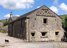 Hill Top offers a self-catering cottage  which sleeps 5 &amp; also a Bunk Barn for groups up to 32 at Malham. You are close to Malham Cove, Gordale Scar &amp; Malham Tarn - to appreciate the true gems of this area of the Yorkshire Dales ! Go to YorkshireNet at yorkshirenet.co.uk/yorkshire-dale…