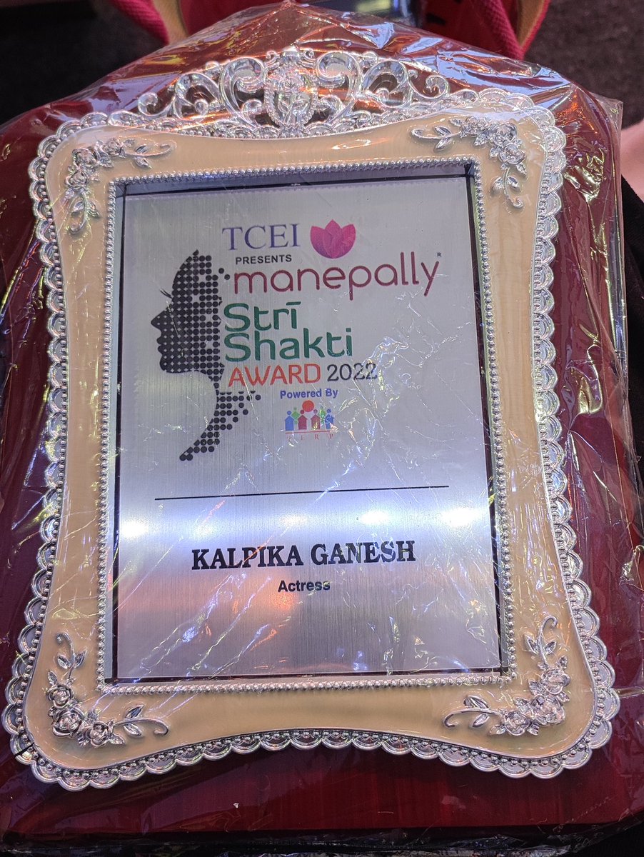 Iamkalpika's tweet photo. Give me the spotlight and Il be the sunlight
Also did you guys check out my PAYAL🦢
@TceiIndia @Manepally18
#award #strishakti2022 #oct20 #hitex #women #withperspective #aboveandbeyond #ewoke #kalpika #iamkalpika https://t.co/X6xqpV9SxF