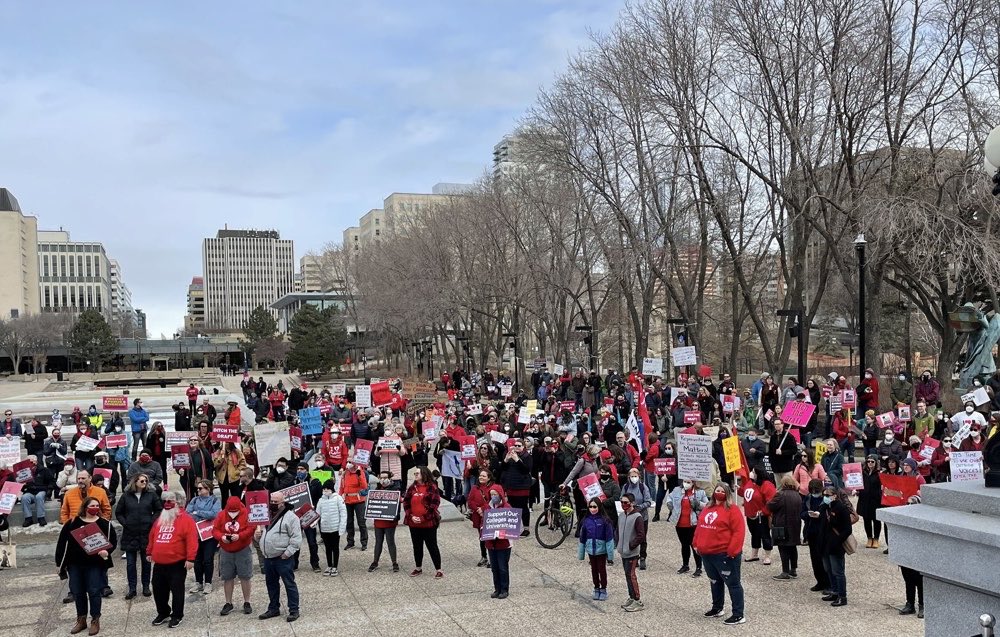 kiki66kat's tweet image. Mommy is ready to defend public education at the rally on October 22 at 1:00. #EqualAccessForAll #publiceducationmatters  #RedForEdAB  #Red4EdAB #ABTeachers #abed