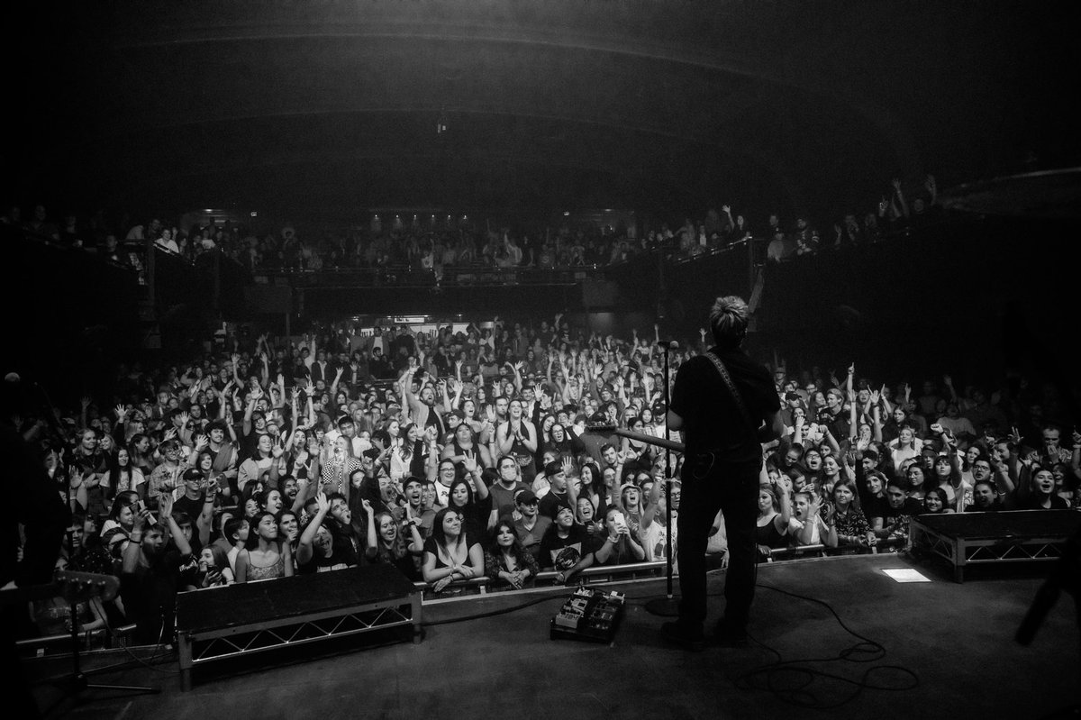 I can’t stop rocking. It’s beginning to scare me. #beed