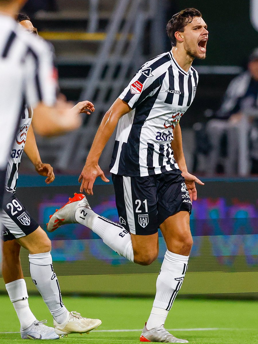 HeraclesAlmelo's tweet photo. 👆

#HERFCE https://t.co/Px9wpjUN6J