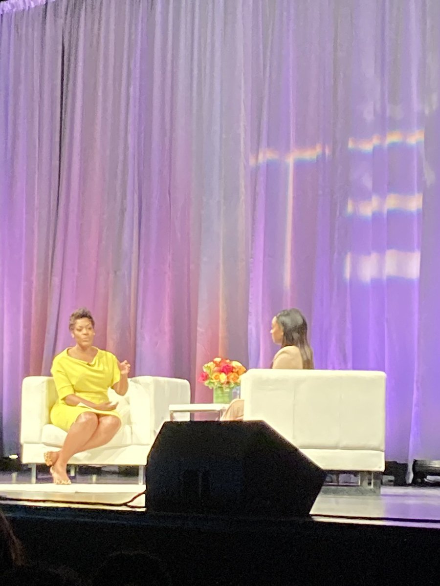leanaspeaks's tweet photo. to last night’s @TEMPOMilwaukee annual leadership event where @amfam sponsored 20 ppl to experience the GOAT @Simone_Biles who was incredibly humble, hilarious, and inspiring. 3/4 https://t.co/ylQgdVHnr5