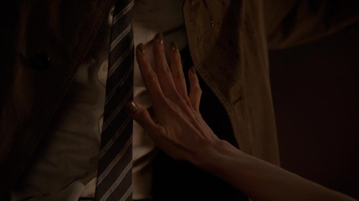 CasIsLoved's tweet photo. She knocked Lucifer out and then Cas' heart led her directly to Dean https://t.co/GL2fUYjcGt