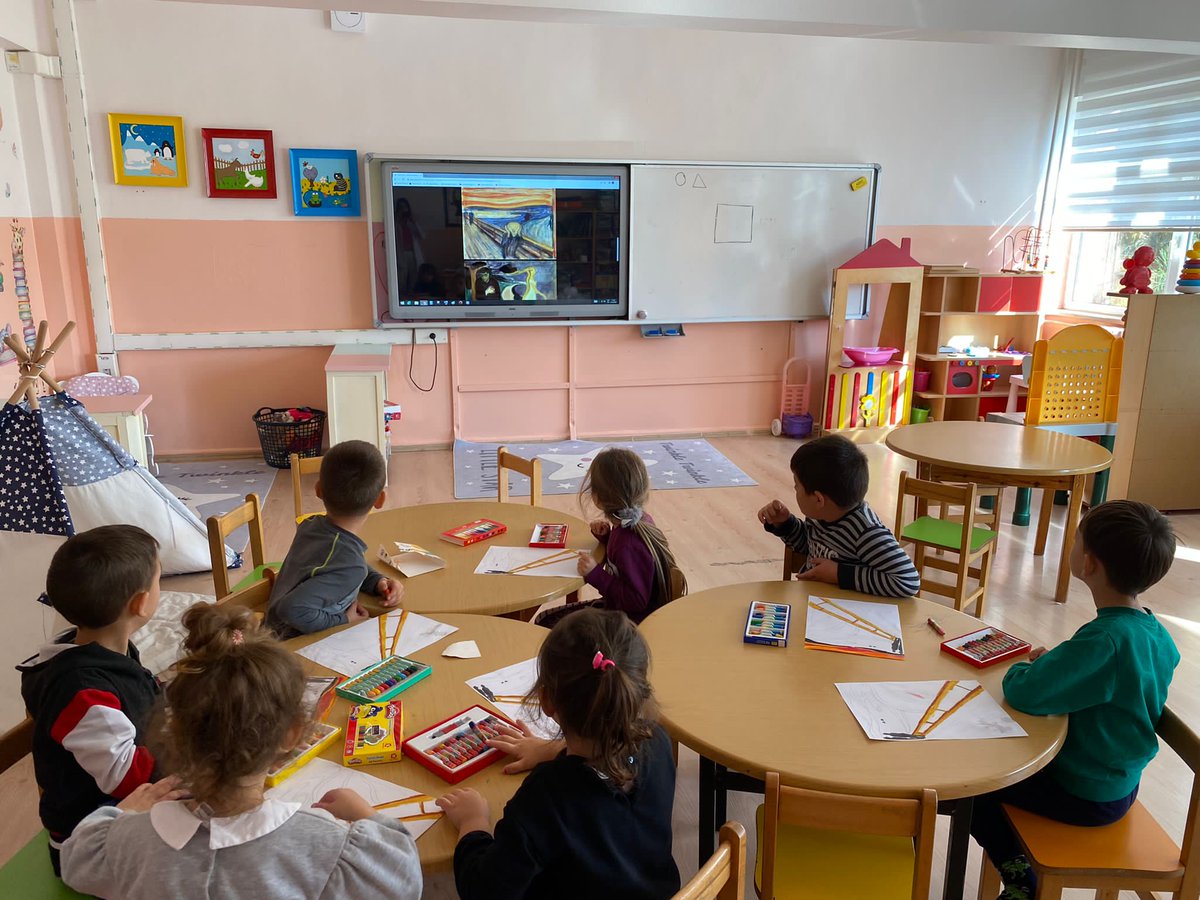 Anasınıfı öğrencilerimiz Edward MUNCH'un "Çığlık" tablosunu çalıştılar.
<a href="/edirne_valiligi/">Edirne Valiliği</a> <a href="/Edirne_MEM/">Edirne İl Millî Eğitim Müdürlüğü</a> <a href="/Dr_Onderarpaci/">Dr. Önder ARPACI</a> <a href="/havsakaymakam/">Havsa Kaymakamlığı</a> <a href="/HavsaIlce/">Havsa İlçe Mİlli Eğitim Müdürlüğü</a>