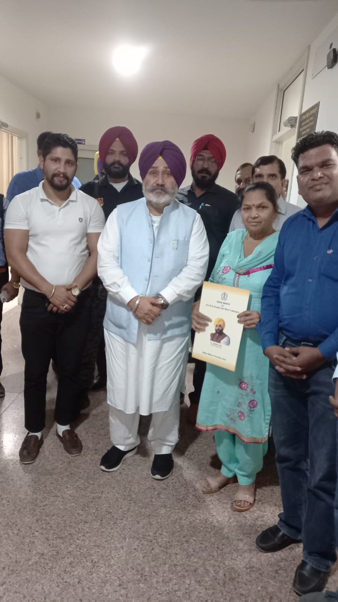 Today met with health minister  of punjab regarding the demand of REGULARISATION OF  NATIONAL  HEALTH MISSION AND TO REVISE BASIC SALARY OF CHOS FROM 20000 TO 25000 LIKE OTHER STATES.. @CMOPb <a href="/BhagwantMann/">Bhagwant Mann</a> <a href="/jouramajra/">Chetan Singh Jouramajra</a> <a href="/anas_president/">Dr Anas (AIACHO President)</a> <a href="/anvisssr1/">Anvisssr</a> <a href="/Prafull74918876/">Prafull Kumar</a> <a href="/AllianceOneness/">Community Health Officer’s Association PUNJAB</a>