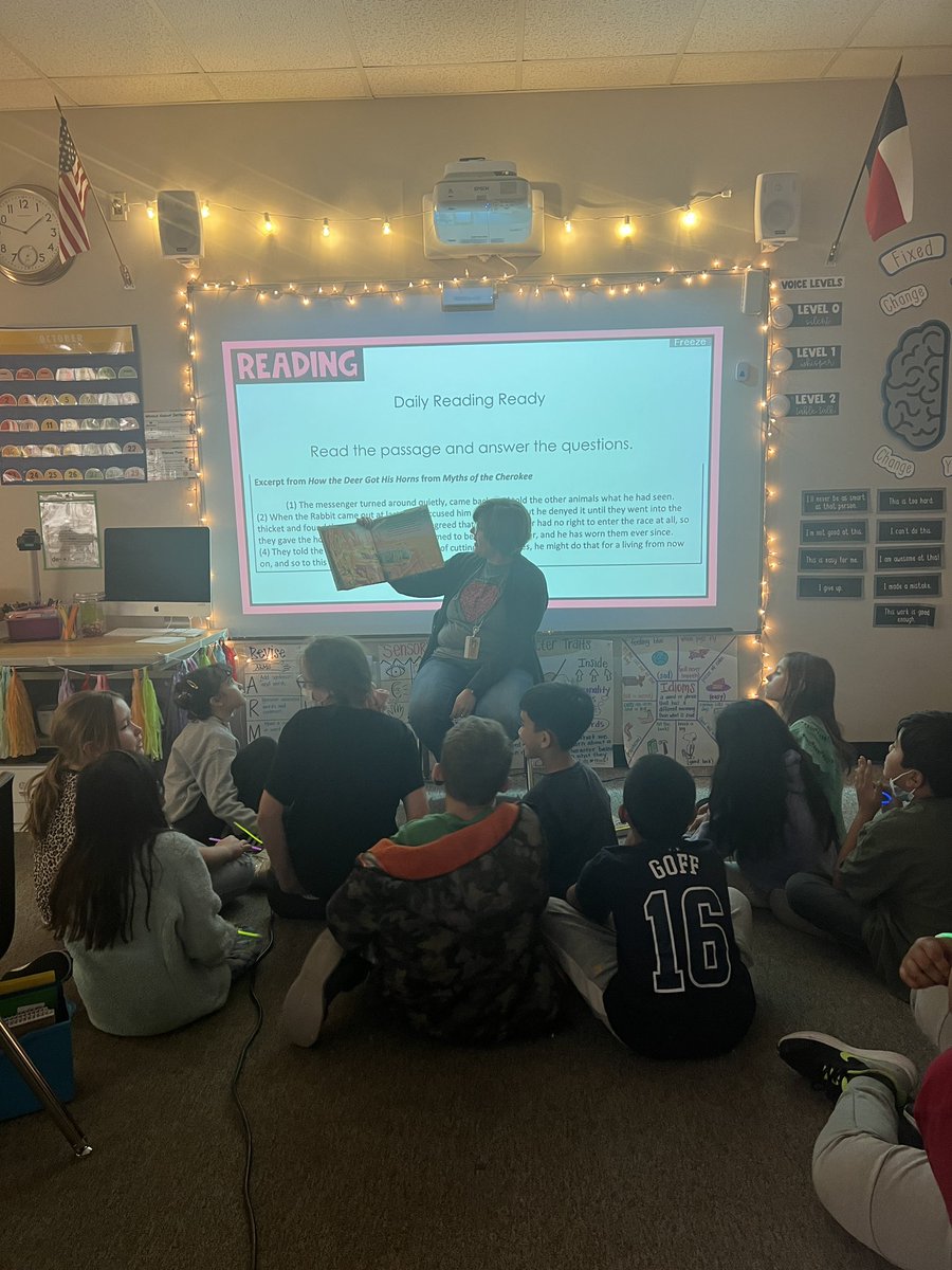 Our second Mystery Reader was a hit! Thank you Mrs. Long for coming to read to our class! #RichardsonReadsDay22