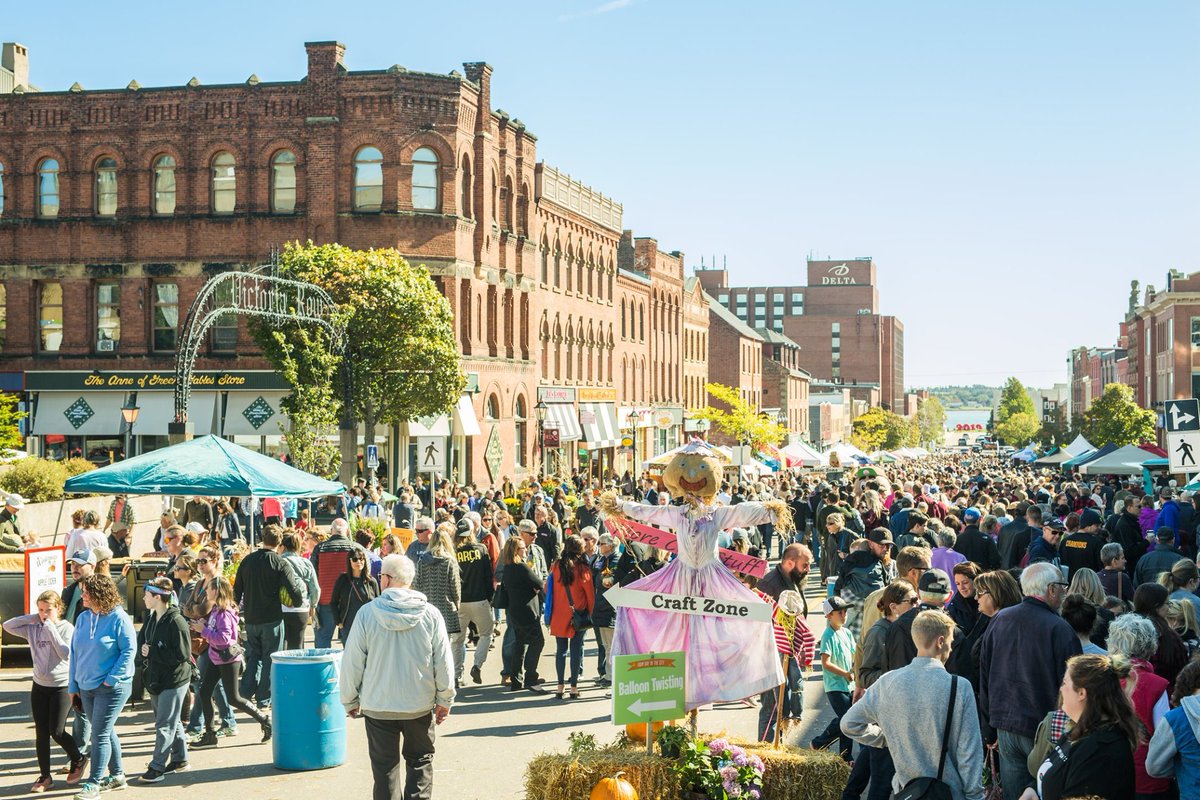 Sunday, Oct 23 is <a href="/CharlottetownPE/">Discover Charlottetown</a> Farm Day in the City and we’ll be rooted there between 10 am and 4 pm ADT. Plant yourself at our booth to learn about the research and programs that are supporting #CdnAg. #ScienceGrowsOn