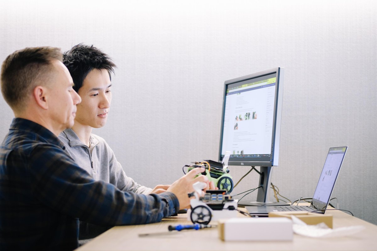 NVIDIARobotics's tweet image. Check out the latest Edge AI and Robotics Training Kit for qualified educators, now including new modules in Reinforcement Learning and Natural Language Conversational AI. 
Download the new Teaching Kit today. nvda.ws/3eKTKfQ