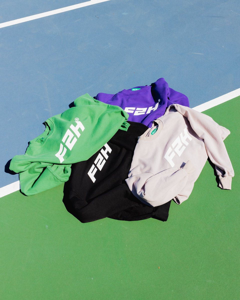 Moto Crewnecks now available 💫
fifty2hundred.shop/collections/mo…