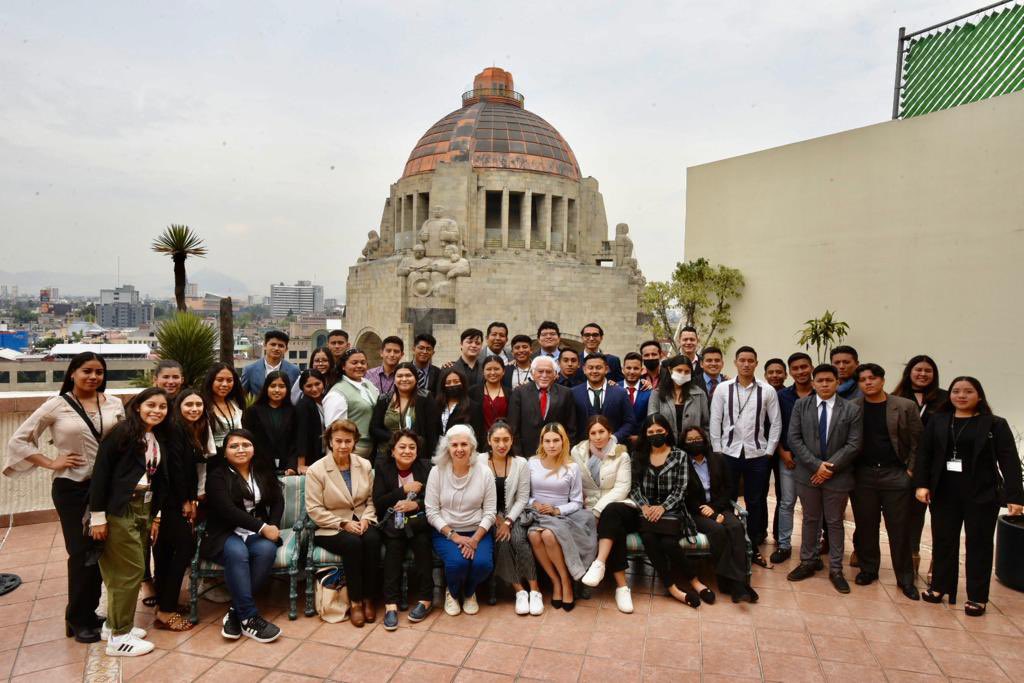 En la sede de nuestra Confederación, tuvimos la visita de estudiantes de Derecho del CES - CTM Yucatán, quienes acompañados del Secretario de Educación, Luis Echeverría, conocieron más sobre nuestro quehacer sindical y del histórico edificio de la <a href="/CTM_MX/">CTM Nacional</a>, la casa del obrero.
