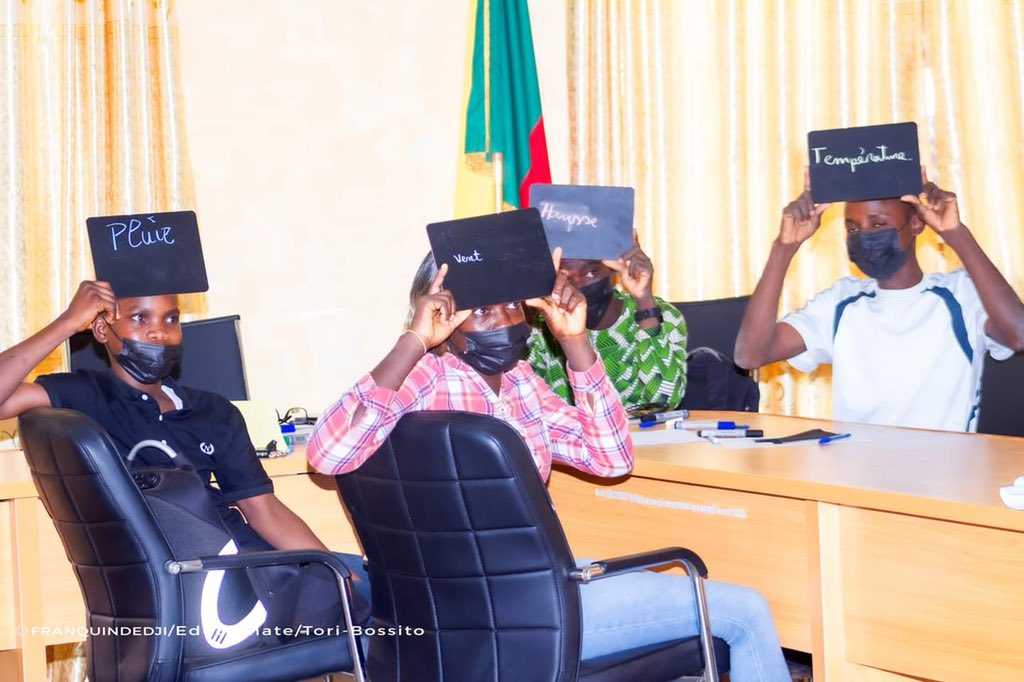 I had the honour of facilitating this climate education activity with the youth of the TORI Bossito commune.
Let us recall the support of the TORI Bossito town hall for the effectiveness of this activity.
@YOUNGA
<a href="/BridgingTheGapX/">BridgingTheGap Ventures</a> 
#YOUNGAImpact