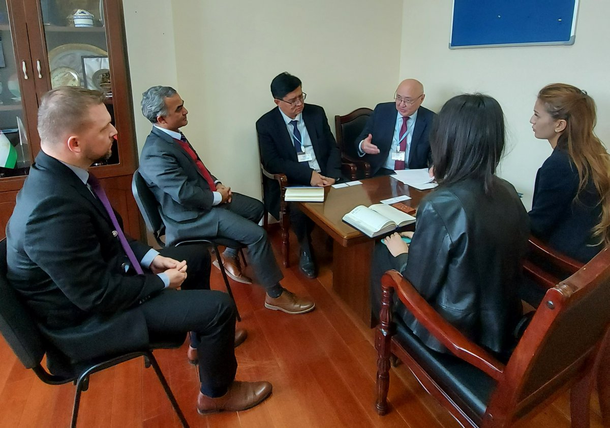 Mustafa Erten, Head of @UNODC PO in 🇹🇯, met with Dastan Yeleukenov, Chairman of KazAID 🇰🇿. The parties discussed areas of potential cooperation. Mr. Erten briefed KazAID reps on the UNODC ROCA's programmatic areas. @MittalAshita @ShahSalmanK @UNinTajikistan