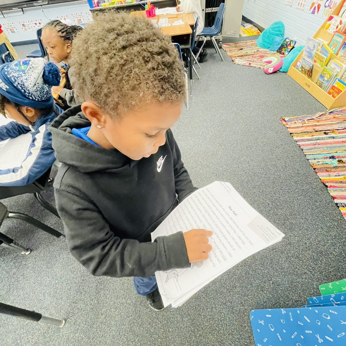 DrMiaGerman's tweet photo. My 1st grade friend was so excited to read his fluency passage to me & I was super duper excited to listen!
#ExcitedAboutLearning
#PantherProud https://t.co/WVEx7LPanH