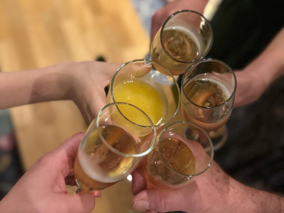 Fi (@fionahprice) on Twitter photo Picture of the day 😍…A perfect place to be, with family celebrating, finally & officially being able to say I have a Master’s of science degree with distinction!!! 🎓
🍾 I am delighted 😀 <a href="/docRobbo/">Simon Robinson</a> Picture of the day 😍…A perfect place to be, with family celebrating, finally & officially being able to say I have a Master’s of science degree with distinction!!! 🎓
🍾 I am delighted 😀 <a href="/docRobbo/">Simon Robinson</a>