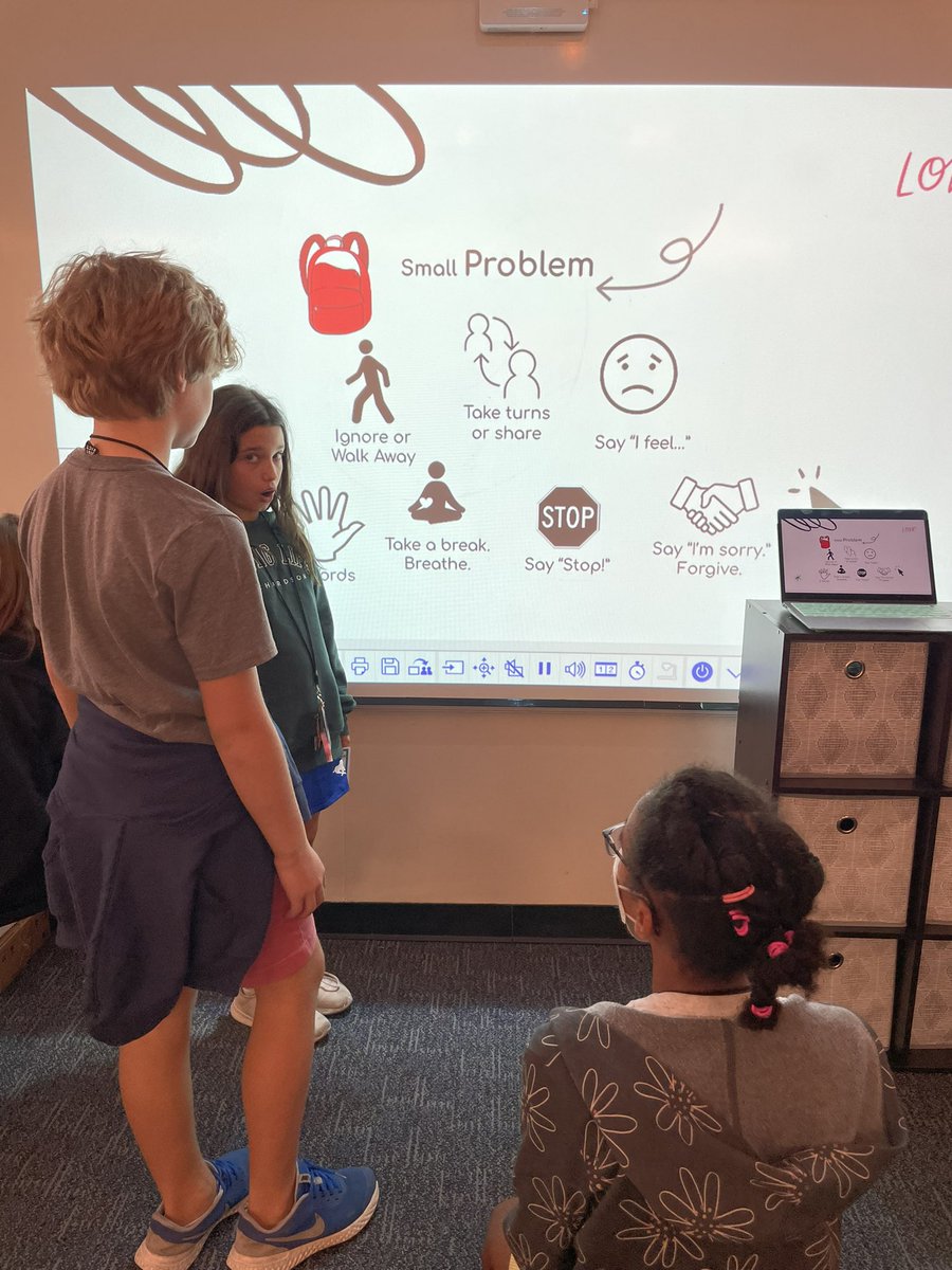 BowieCounselor's tweet photo. Practicing conflict resolution strategies today. Learning to be self-directed problem solvers! #risdbelieve #bowieallin @BowieMustangs @BowiePta @RISDcounselors https://t.co/dP9czbYcTy