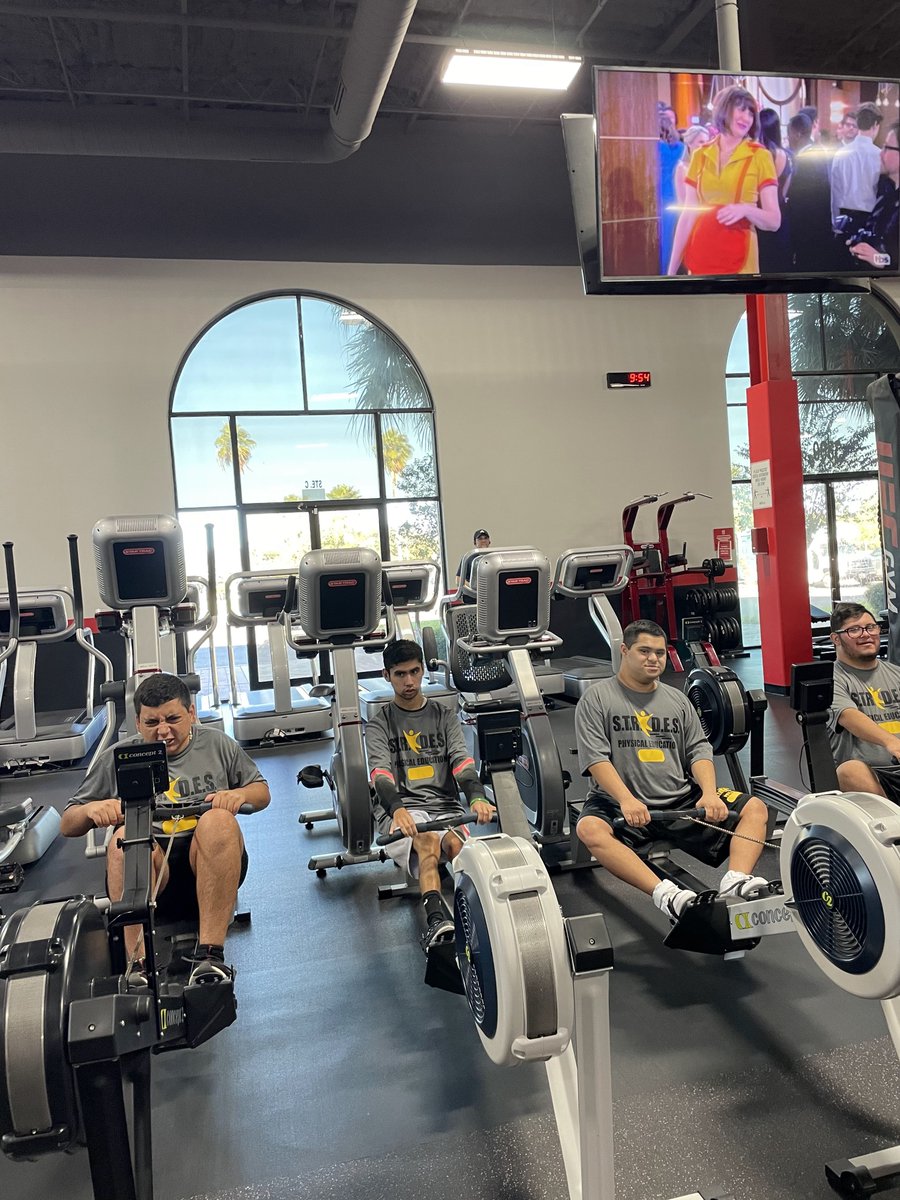 STRIDES_MISD's tweet photo. Our STRIDES students had their first gym session today at the Special Fitness Gym at UFC. Thanks for having us! 🙂 https://t.co/DhojQO3o3C