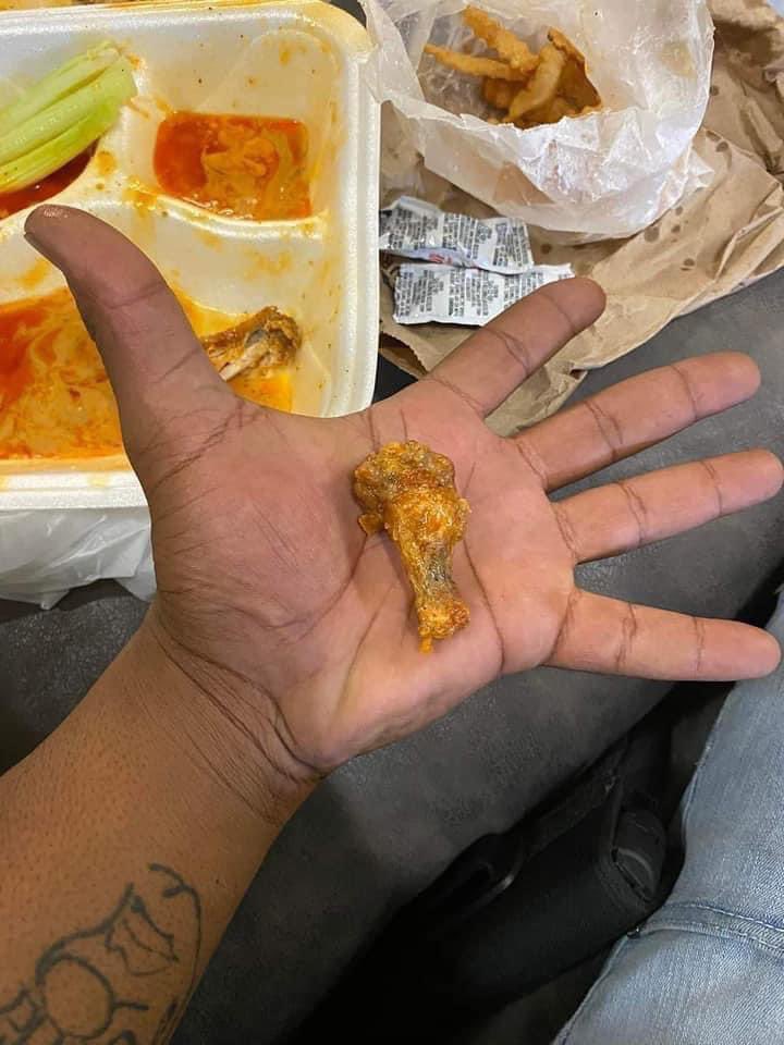 AyeYoD1Flem's tweet photo. Orlando is such an unserious place😭😭😭 https://t.co/T3OpYGIx3T