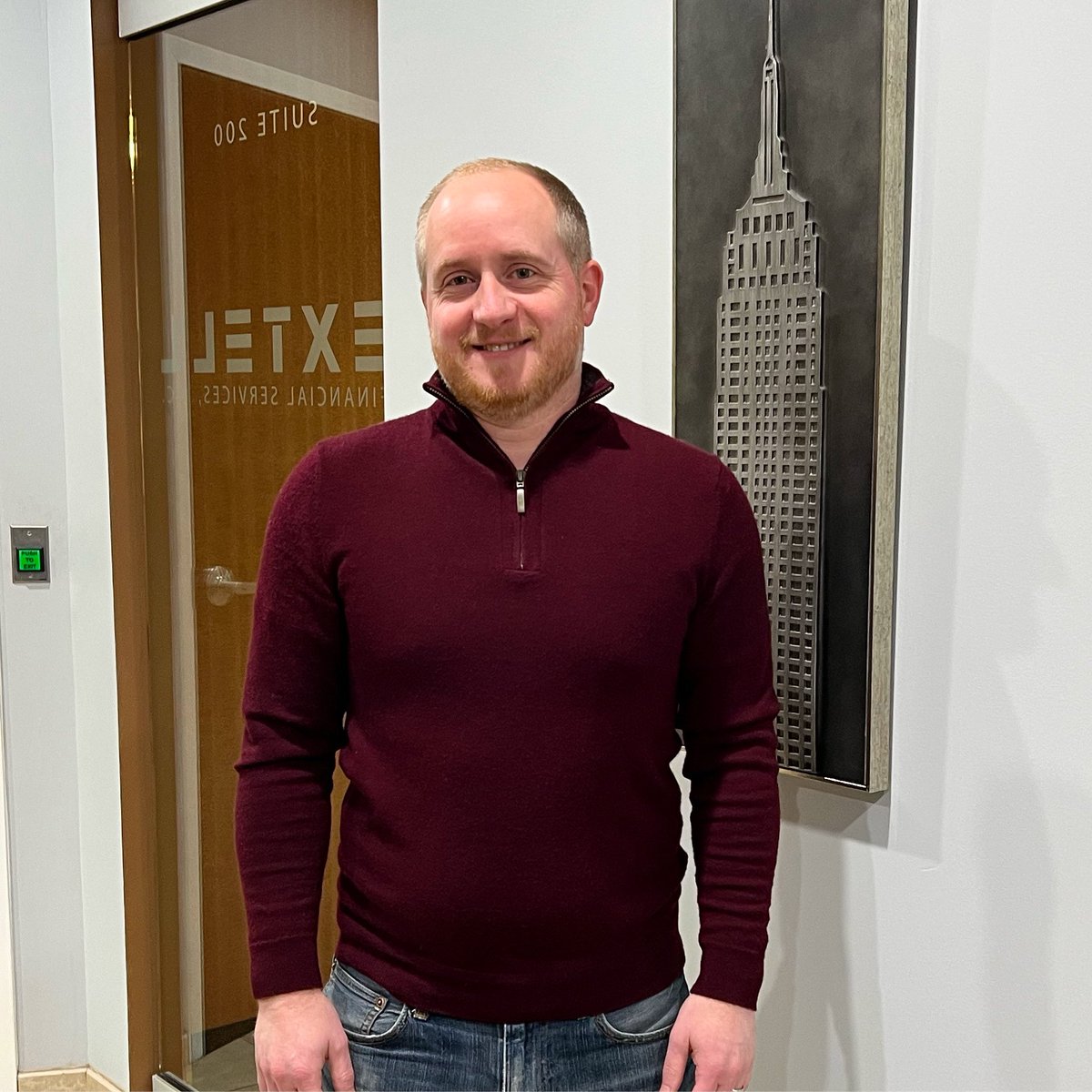ExtellFinancial's tweet photo. Happy 𝘍𝘪𝘯𝘢𝘯𝘤𝘦 𝘍𝘳𝘪𝘥𝘢𝘺 from Extell Louisville! 

Matt is our real estate accounts receivable supervisor! He has been with Extell for 3 1/2 years. He loves working here because of the awesome projects he gets to be involved in! 

#ExtellFinancial #LoveWhereYouWork https://t.co/hpqx6JimW4
