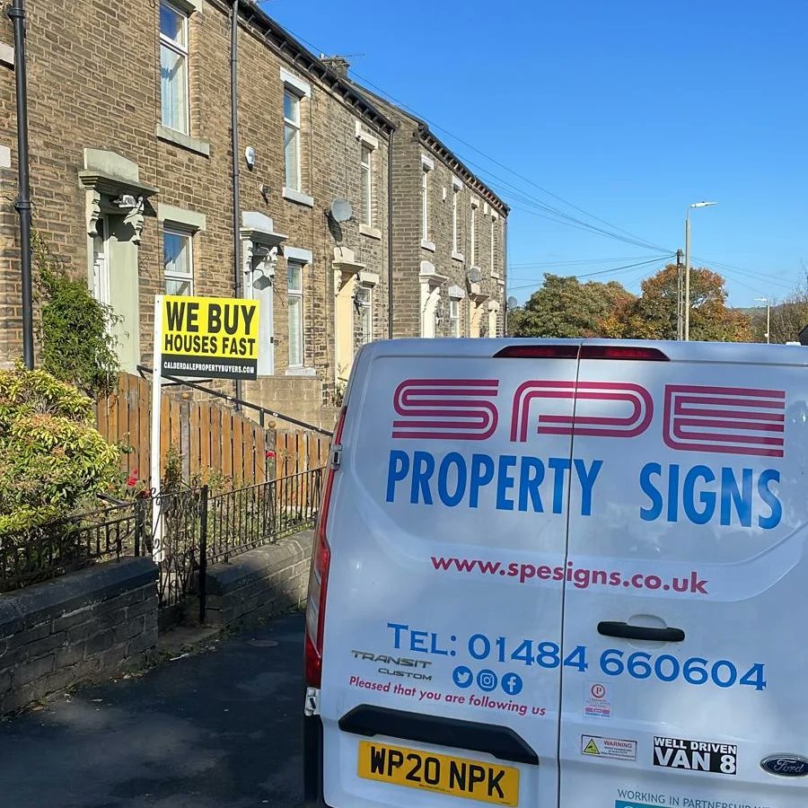 spe_signs's tweet image. Bespoke Boards small or large to suit all budgets! Call our office to discuss your requirements #skelmanthorpe #developmentsignage #developmentsigns #webuyhouses #calderdale