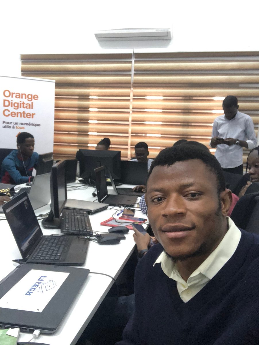 NgalamulumeMar1's tweet image. Nous, membres de la #stemdrc nous remercions madame #sandrinengalulamubenge et toute son équipe de #stemdrc pour cette formation riche en couleur, sous thème : "la découverte de la 3D et la programmation des microcontrôleurs" que Dieu bénisse leurs efforts sans oublié #orangdigit