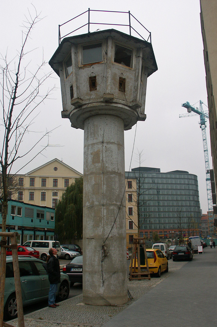 #berlin A relic of the Berlin Wall, GDR Grenzwachturm, a BT-6 tower, situated on Potsdamer Platz, built in 1971. Photographed 11th November 2004. Used to keep watch over both the borders and the ministries. Shooting range went from Brandenburg Gate right up to Berlin’s Tiergarten