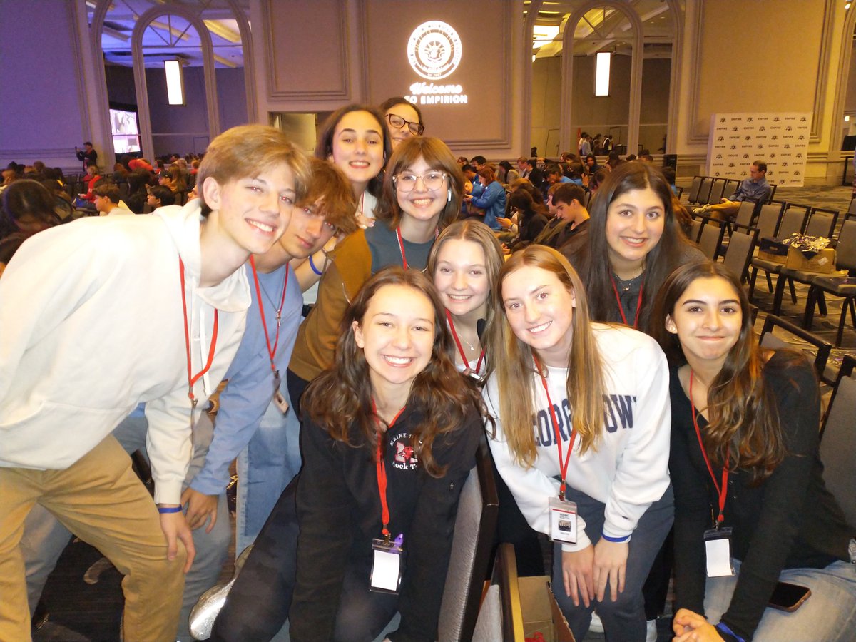 MSMockTrial's tweet photo. @Maine_South Mock Trial ready to take on #EmpireCHI https://t.co/kOzEIaDASQ