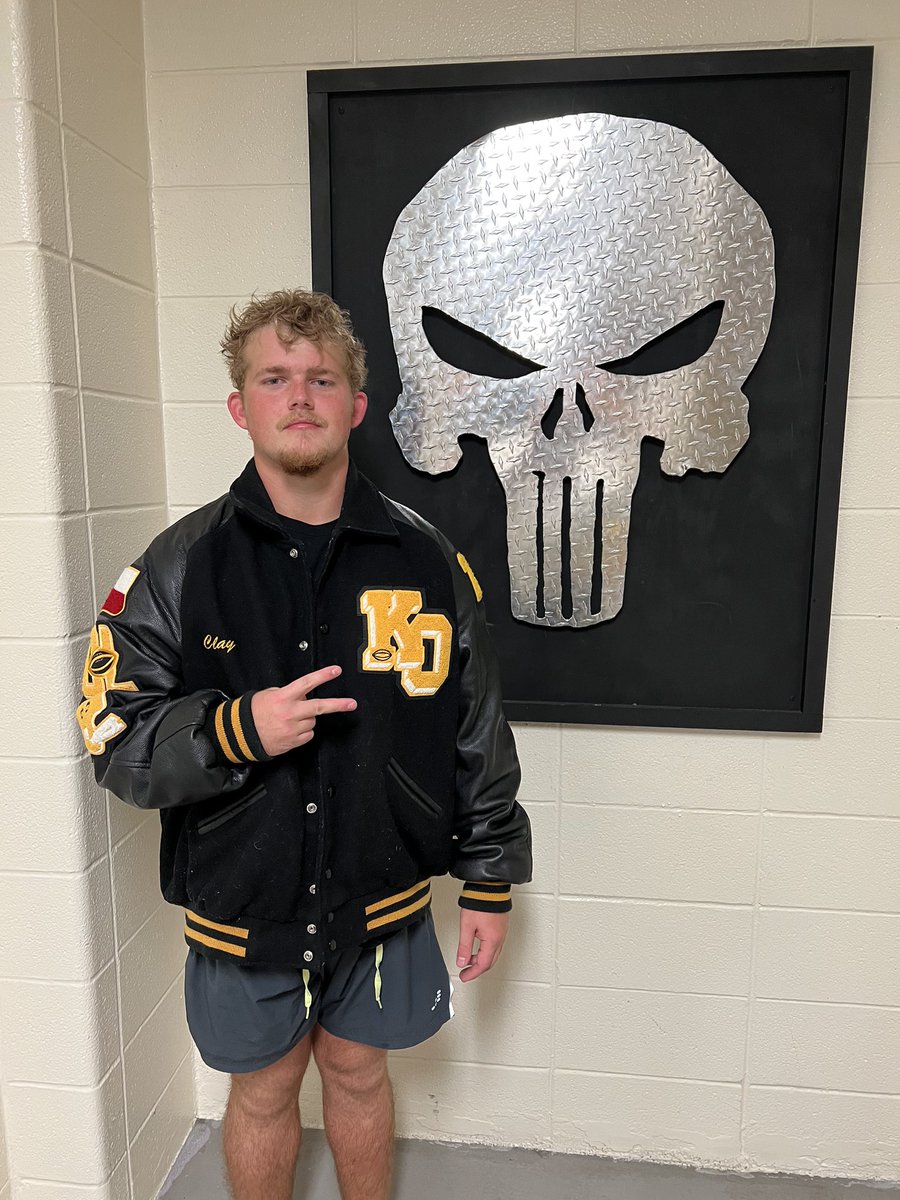 Tyler Condiff (@coachcondiff) on Twitter photo The #back2back #PUNISHER of the Week winner is Clay Stephens! Clay has found a mean streak and is locking defenders down and putting dudes on the ground! #oline #trenches #pancakes <a href="/KLEINOAKFB/">Klein Oak High School Football</a> The #back2back #PUNISHER of the Week winner is Clay Stephens! Clay has found a mean streak and is locking defenders down and putting dudes on the ground! #oline #trenches #pancakes <a href="/KLEINOAKFB/">Klein Oak High School Football</a>