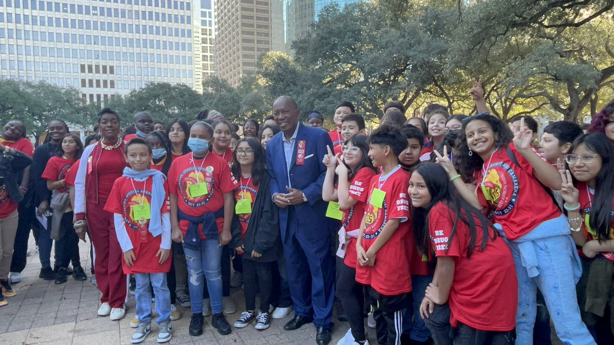 Forest Brook Wraparound (@forestbrookwrs) on Twitter photo Thank you <a href="/houmayor/">Houston Mayor's Office</a> <a href="/SylvesterTurner/">Sylvester Turner</a> for inviting <a href="/ForestBrookMS/">Forest Brook MS HISD</a> to celebrate red ribbon week. We also would like to shout out Victor Gonzalez for a awesome presentation against gang violence. Our scholars learned so much on today! <a href="/ForestBrookMS/">Forest Brook MS HISD</a> Thank you <a href="/houmayor/">Houston Mayor's Office</a> <a href="/SylvesterTurner/">Sylvester Turner</a> for inviting <a href="/ForestBrookMS/">Forest Brook MS HISD</a> to celebrate red ribbon week. We also would like to shout out Victor Gonzalez for a awesome presentation against gang violence. Our scholars learned so much on today! <a href="/ForestBrookMS/">Forest Brook MS HISD</a>