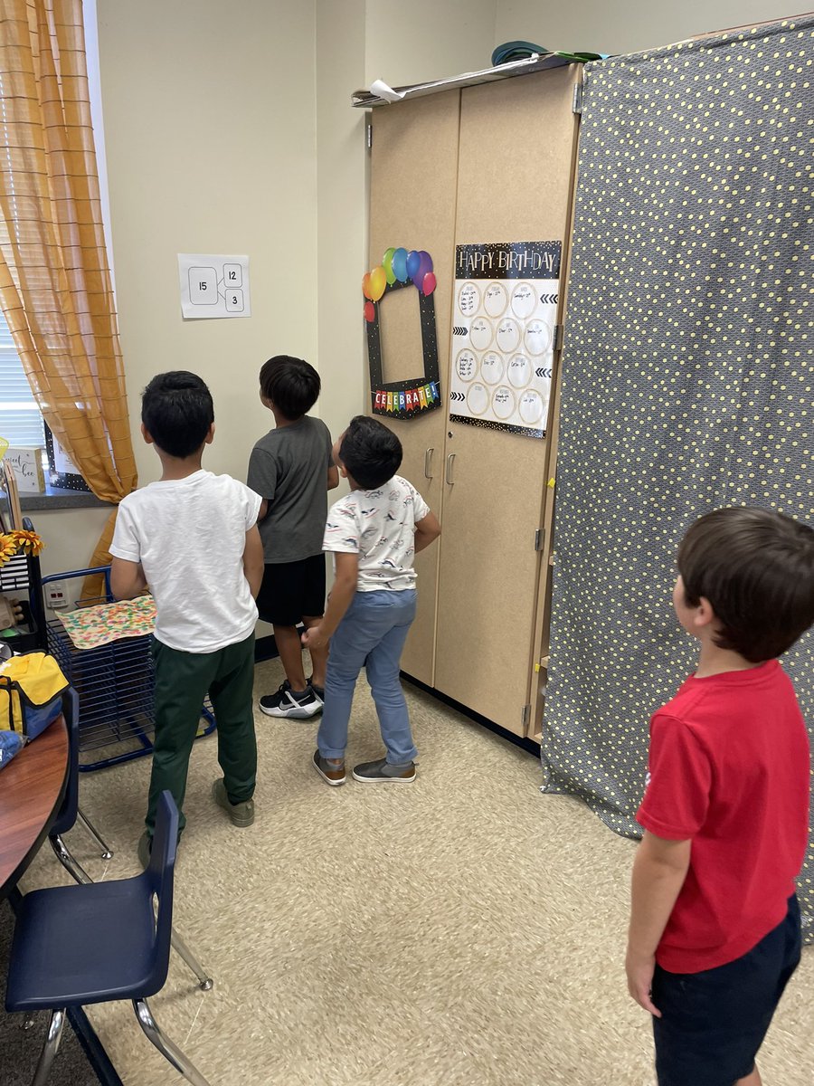 BrittanyMartz10's tweet image. These first grade hybrid mathematicians used a Four Corners activity to generate new ways to create various sums. #MathKISDMonthlyChallenge @KISDMathSquad @lead4ward