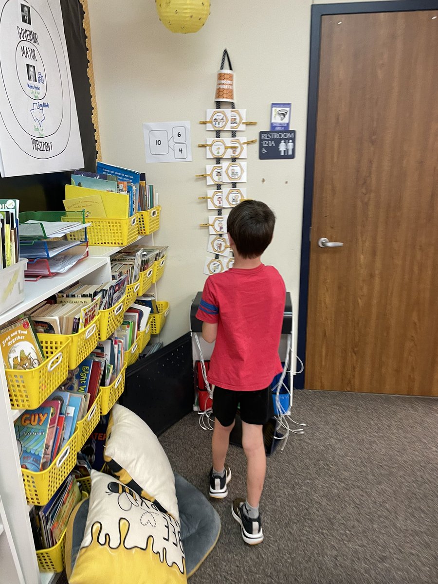 BrittanyMartz10's tweet image. These first grade hybrid mathematicians used a Four Corners activity to generate new ways to create various sums. #MathKISDMonthlyChallenge @KISDMathSquad @lead4ward