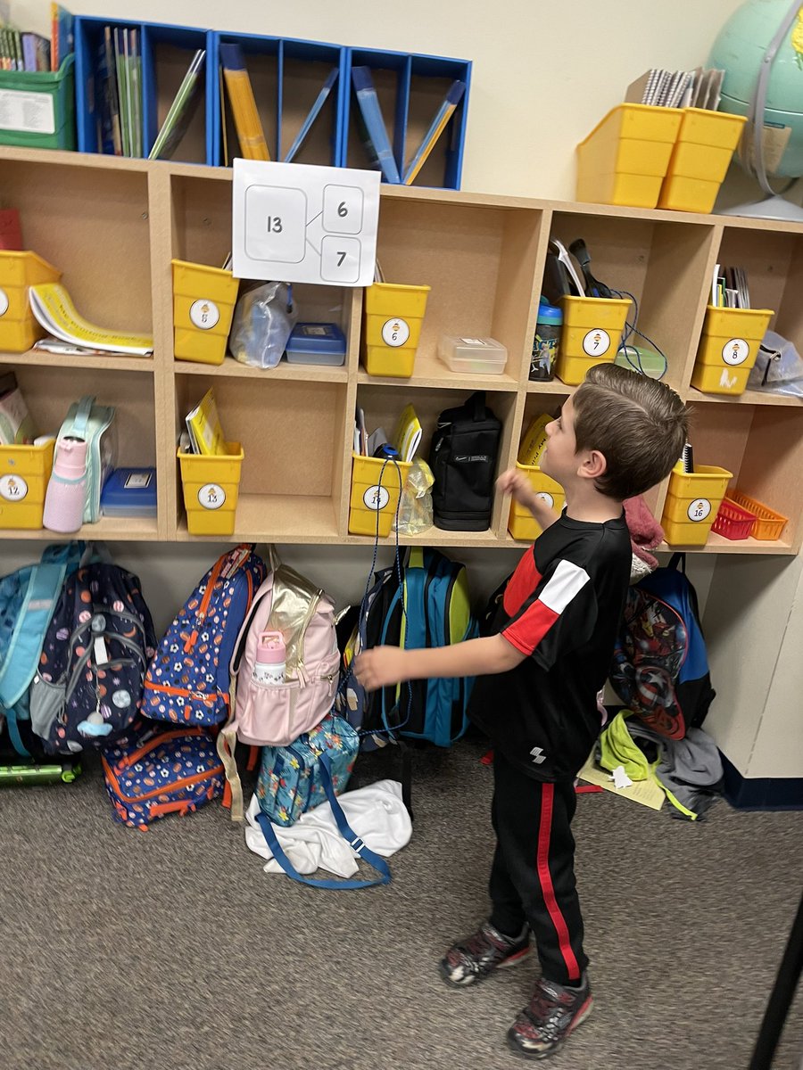 BrittanyMartz10's tweet image. These first grade hybrid mathematicians used a Four Corners activity to generate new ways to create various sums. #MathKISDMonthlyChallenge @KISDMathSquad @lead4ward