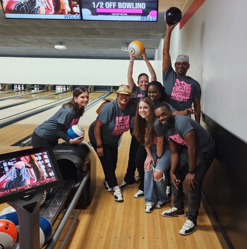 Infill 5 representing Breaat Cancer Awareness month at the bowling alley with our matching T shirts!! #supporthefighters #honorthefallen #admirethesurvivors #BreastCancerAwarenessMonth2022 #bowlingforacause @AishaD_Miller @ErnestoPMir